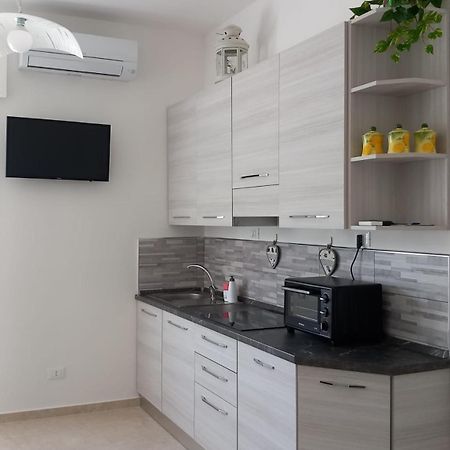 Casa Luce Apartment Marina di Massa Bagian luar foto